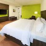 Holiday Inn Express Mexico Aeropuerto By Ihg