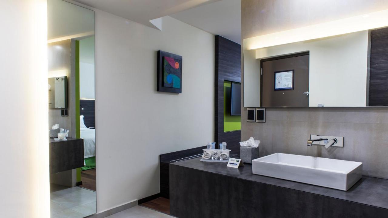 Express Aeropuerto, An Ihg Hotel